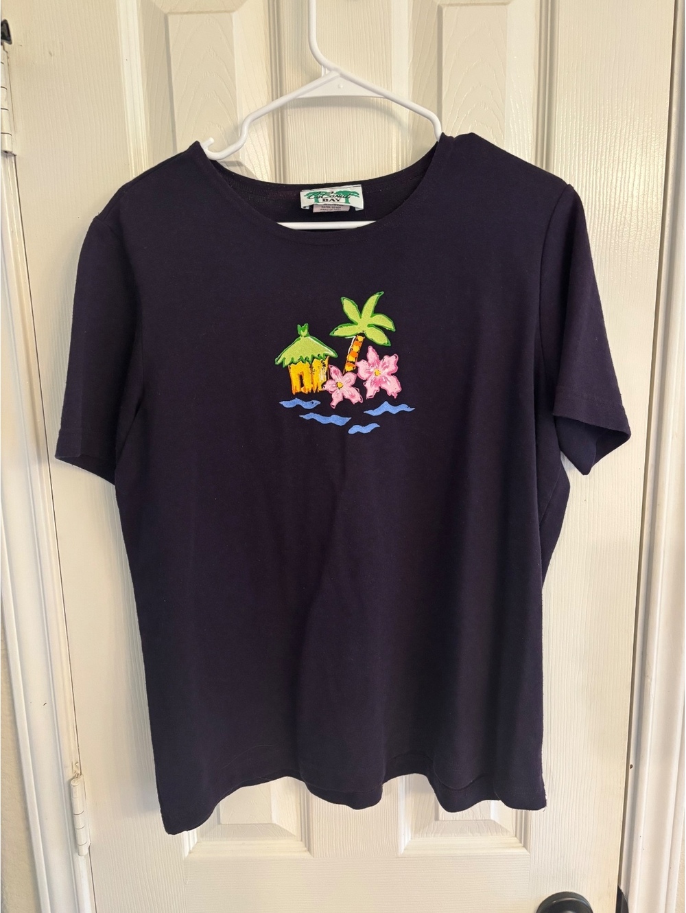 Vintage 90s Coconut Bay Embroidered Tropical T-Shirt Black Size Large